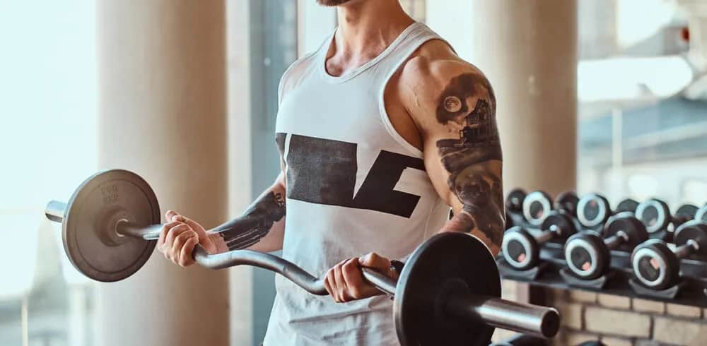 Czy tatuaż się rozciąga podczas ćwiczeń? Sprawdź, co musisz wiedzieć