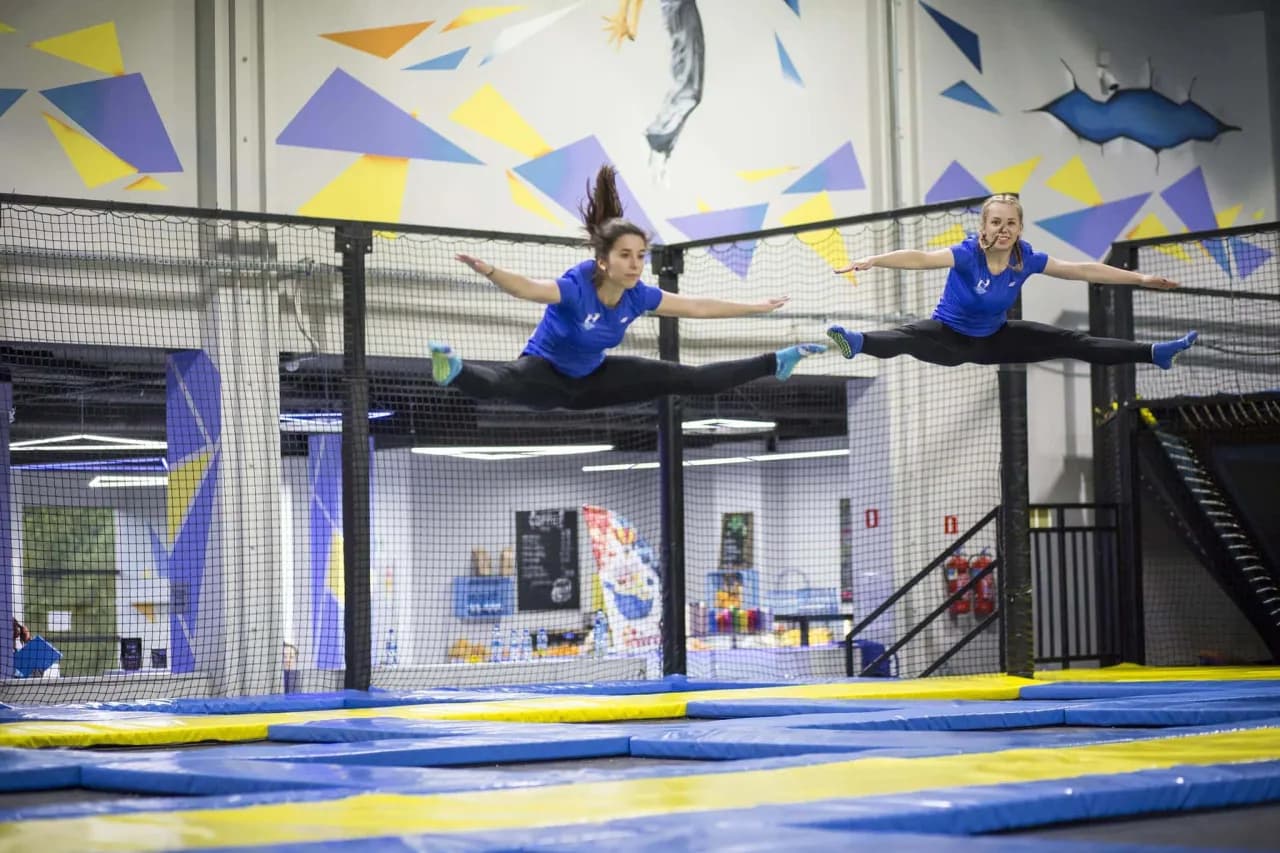 Jak nauczyć dziecko szpagatu bez ryzyka kontuzji i bólu?