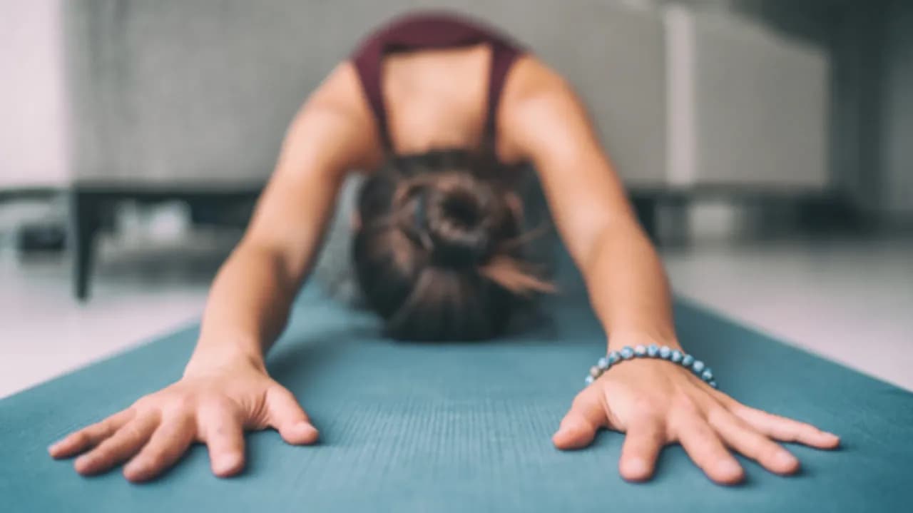 Jakich ćwiczeń nie robić podczas okresu, aby uniknąć dyskomfortu?