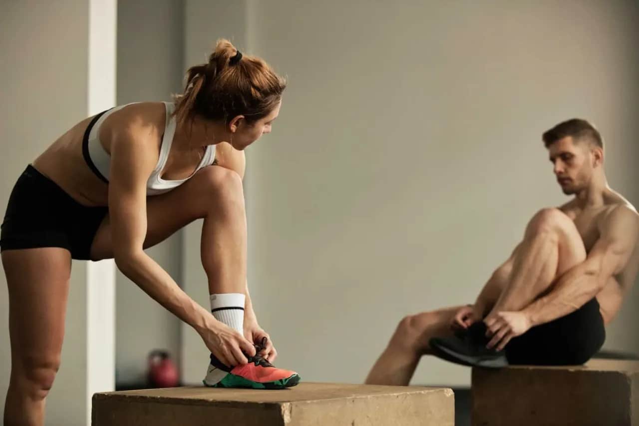 Jakie buty do crossfitu wybrać, aby uniknąć kontuzji i bólu?