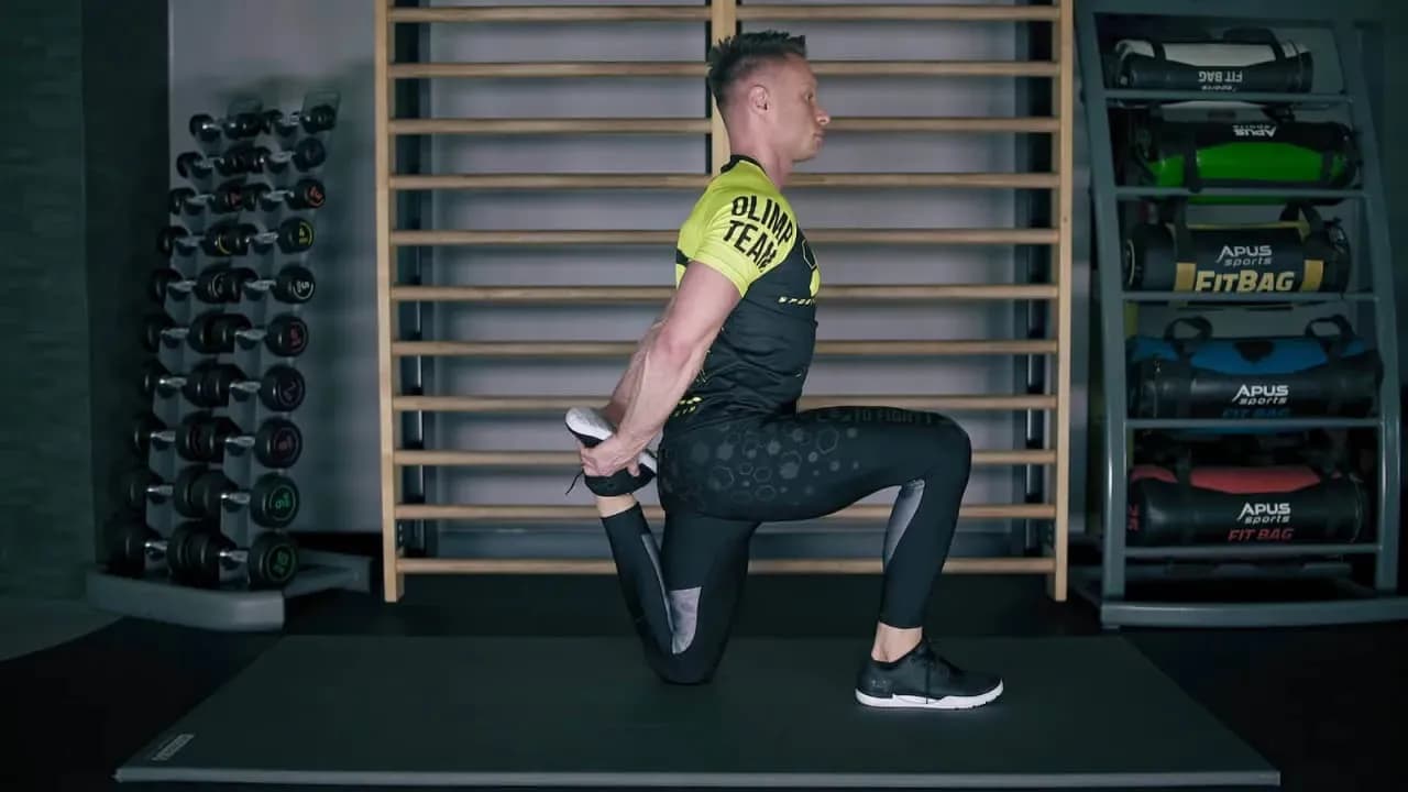 Jak się dobrze rozciągać, aby uniknąć kontuzji i poprawić elastyczność